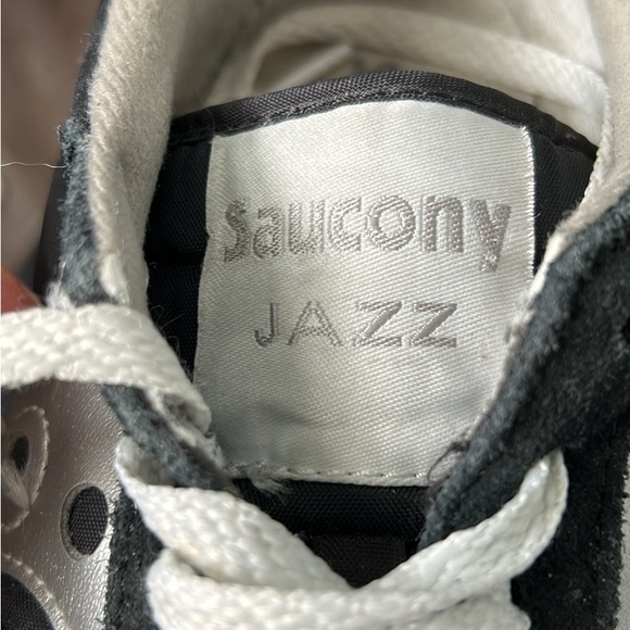Saucony Jazz runners, women’s size US 9 (size UK 7) - Picture 3 of 6
